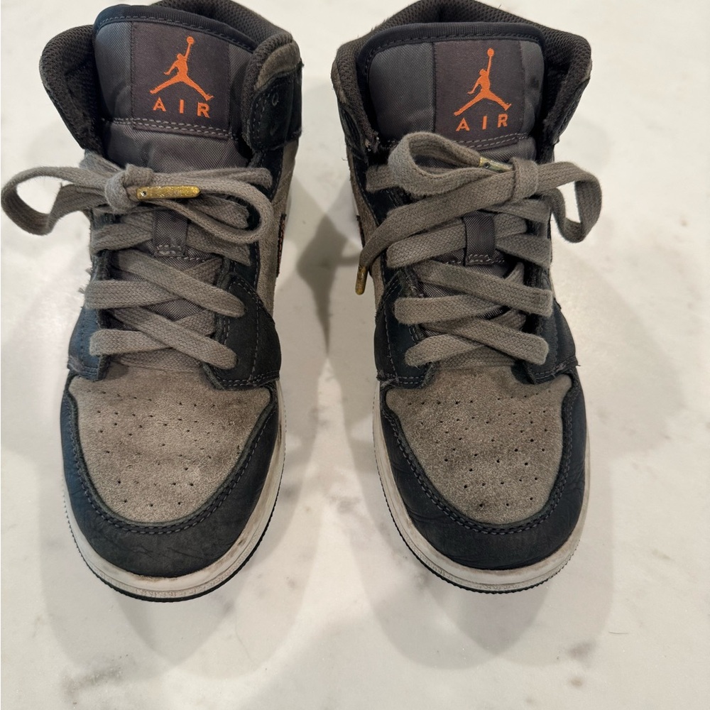 Jordan Nike Boy Sneakers - Black and Gray